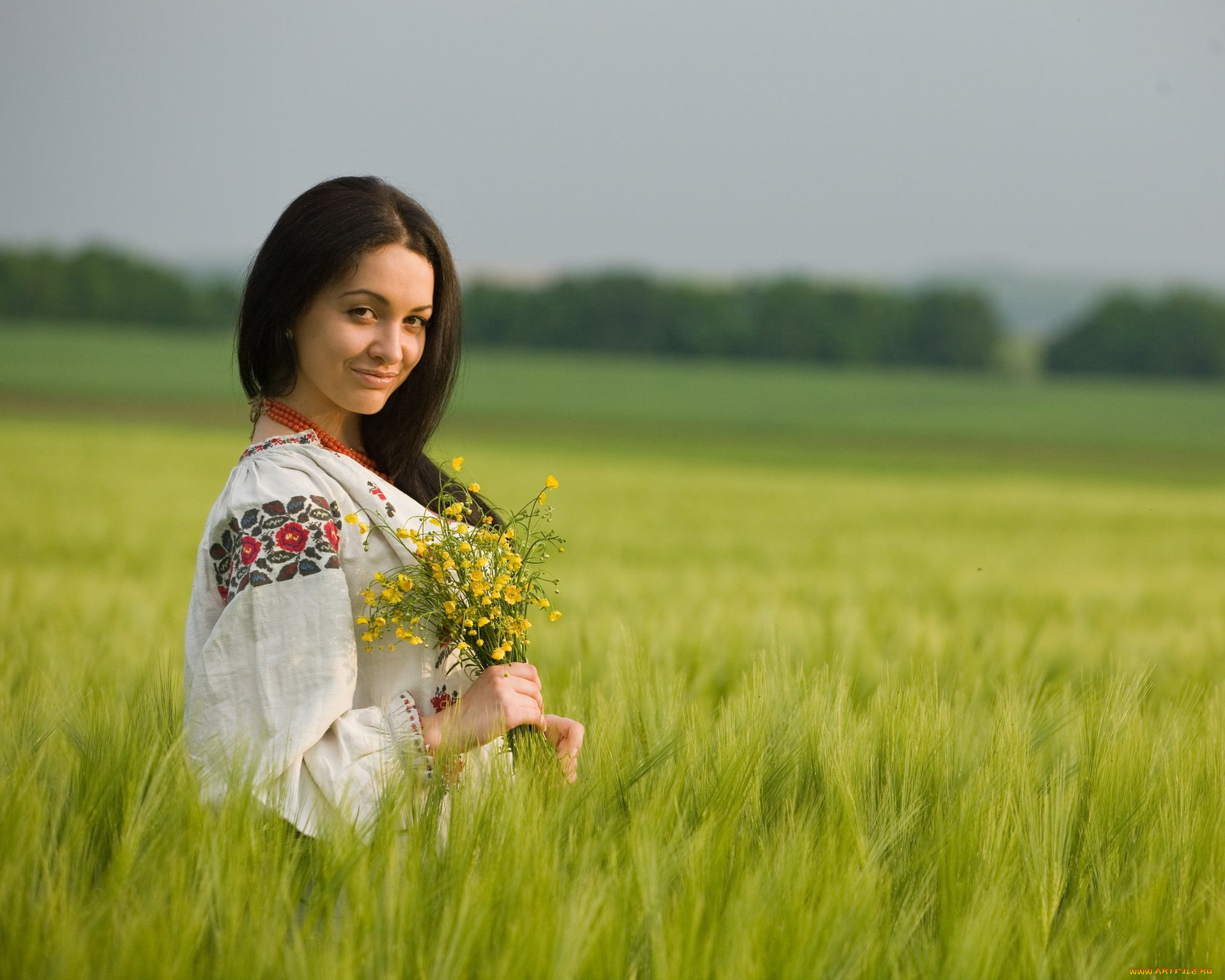 Women in Slavic costumes in Kagoshima