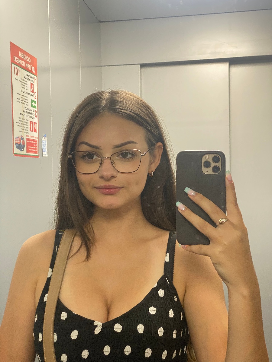 Sexy model Stacy in Kagoshima